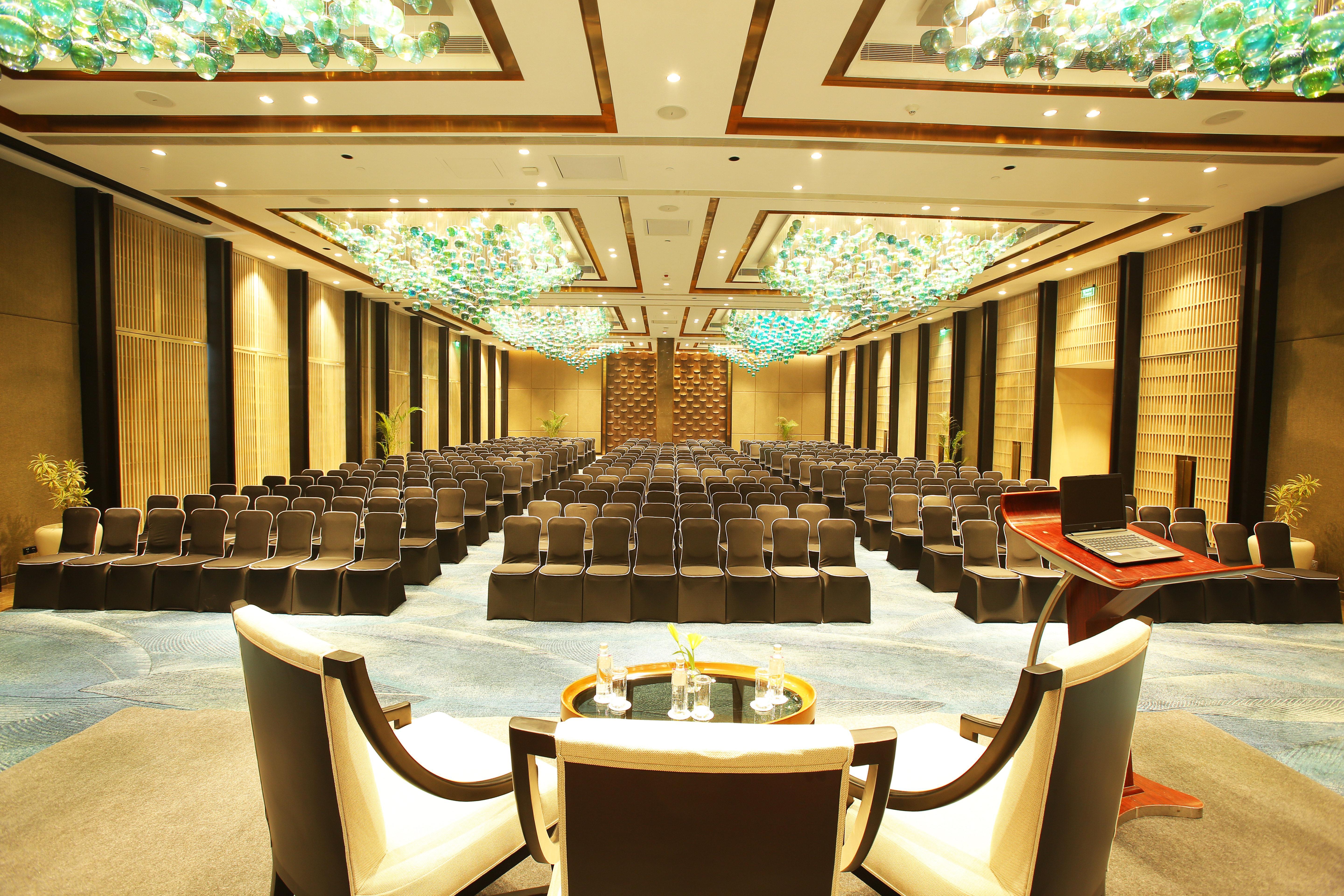 Crowne Plaza New Delhi Mayur Vihar Noida By Ihg Εξωτερικό φωτογραφία The Grand Ballroom